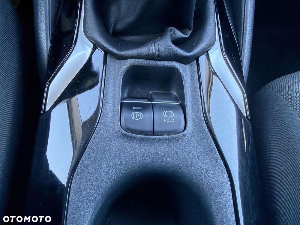 Toyota Corolla - 22
