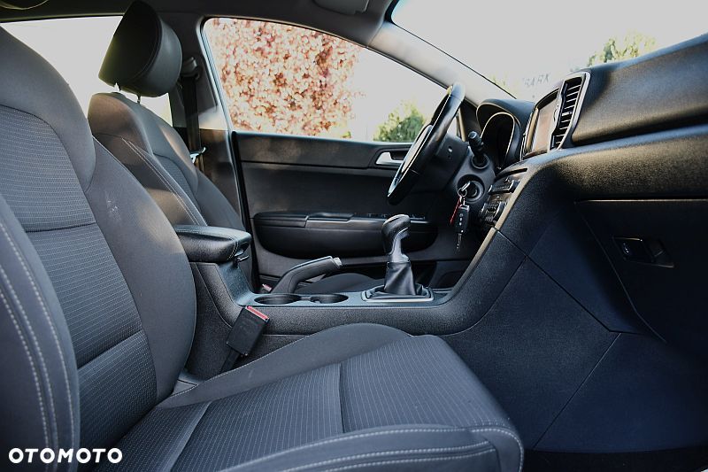 Kia Sportage 1.6 GDI 2WD Black Edition - 7