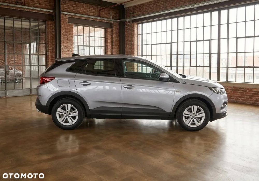 Opel Grandland X 1.2 Start/Stop Business Edition - 4