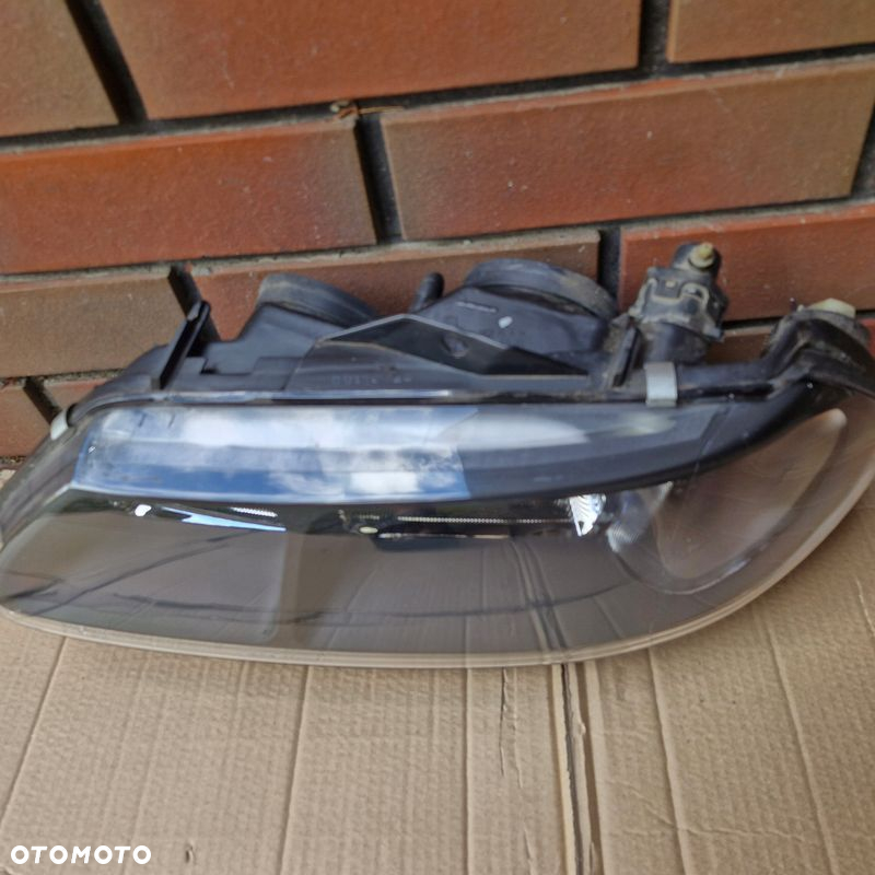 DEPO REFLEKTOR LAMPA PRZEDNIA LEWA, 551-1132L-LD-EM LAGUNA I - 3
