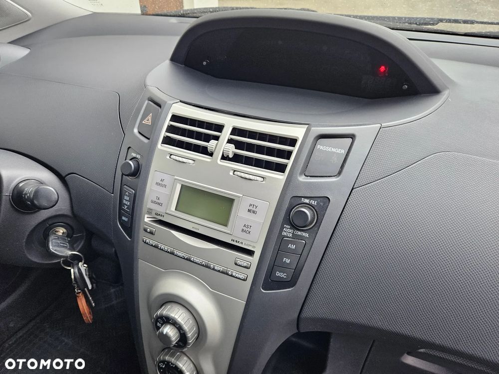 Toyota Yaris 1.3 Automatik Sol - 17