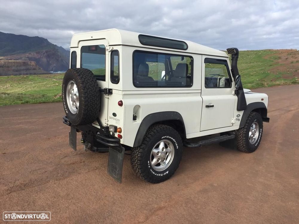 Land Rover Defender 110 2.5 TD5 Metal Top - 24