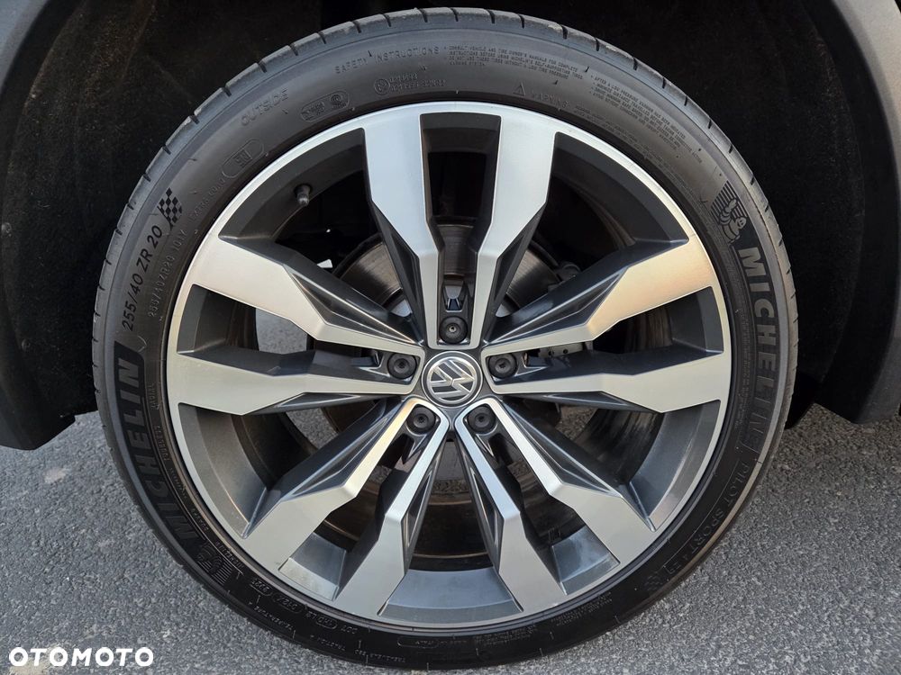 Volkswagen Tiguan - 17