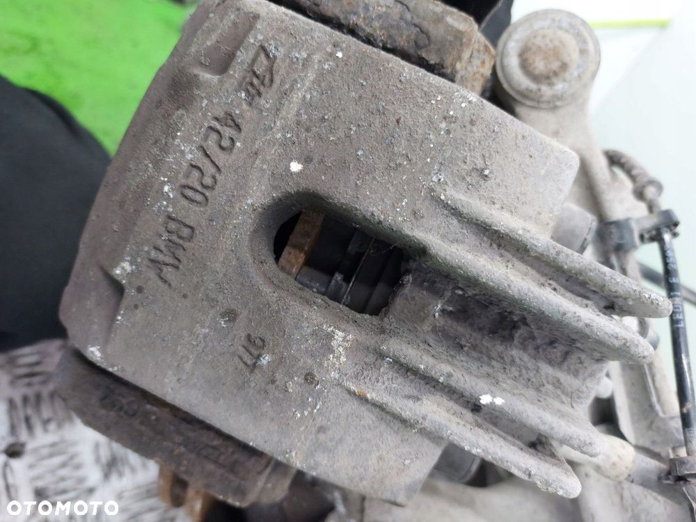 Zwrotnica WAHACZ TARCZA prawa tył BMW SERIA 5 E60 03-10 - 4