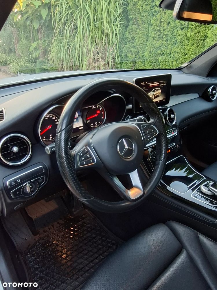 Mercedes-Benz GLC 300 4Matic 9G-TRONIC - 21