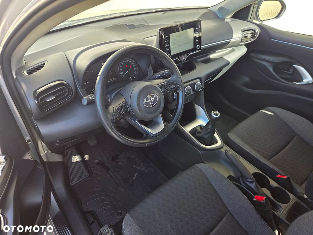 Toyota Yaris - 7