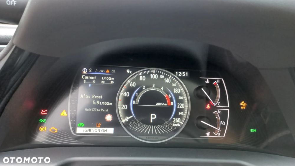 Lexus ES 300h Business Edition - 13