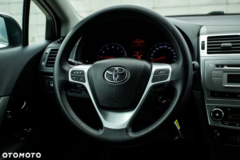 Toyota Avensis 1.8 Life - 32