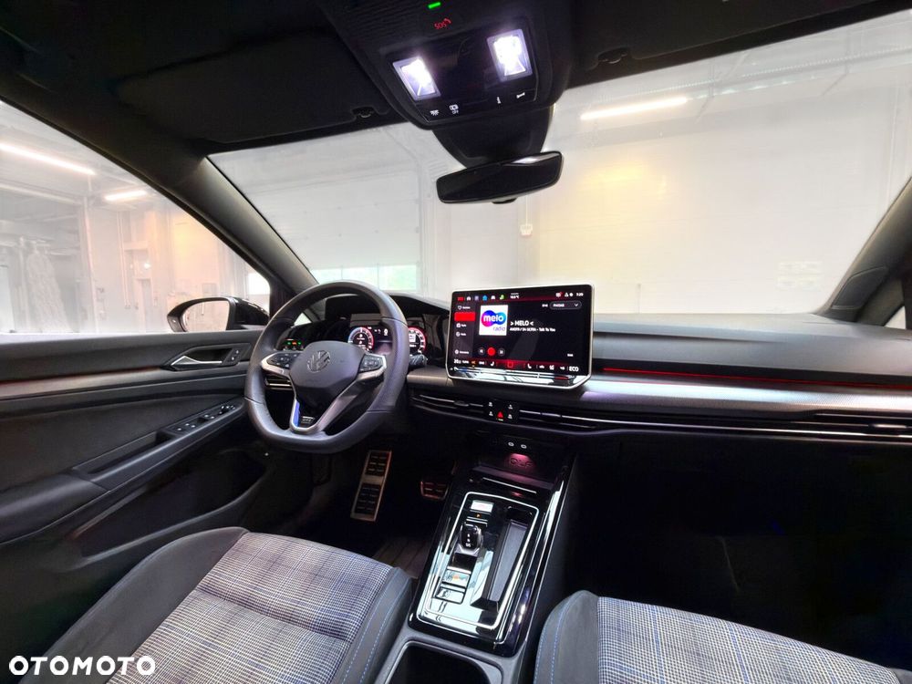 Volkswagen Golf - 31