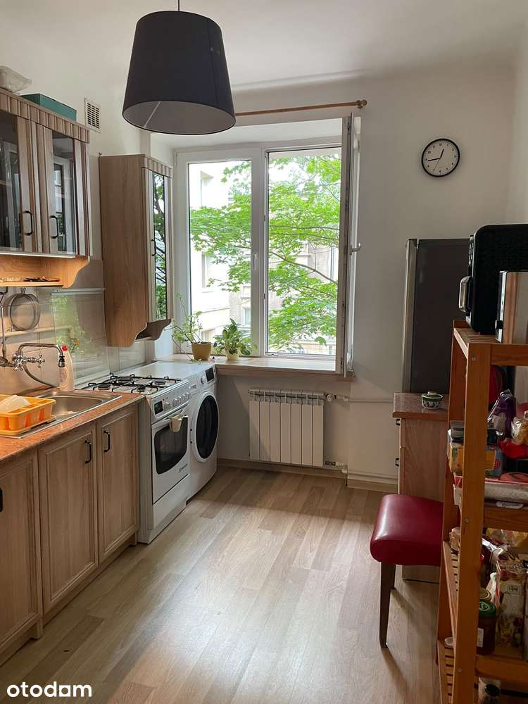 Dwupokojowe, ciche mieszkanie na Placu Hallera