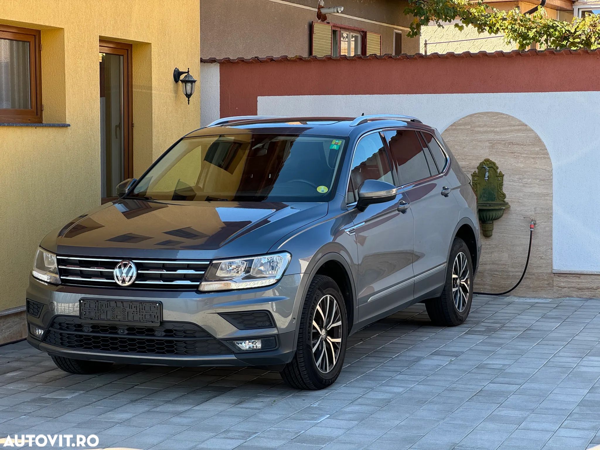 Volkswagen Tiguan Allspace 2.0 TDI SCR DSG Comfortline - 1