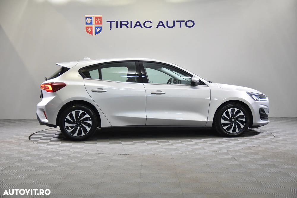 Ford Focus - 7