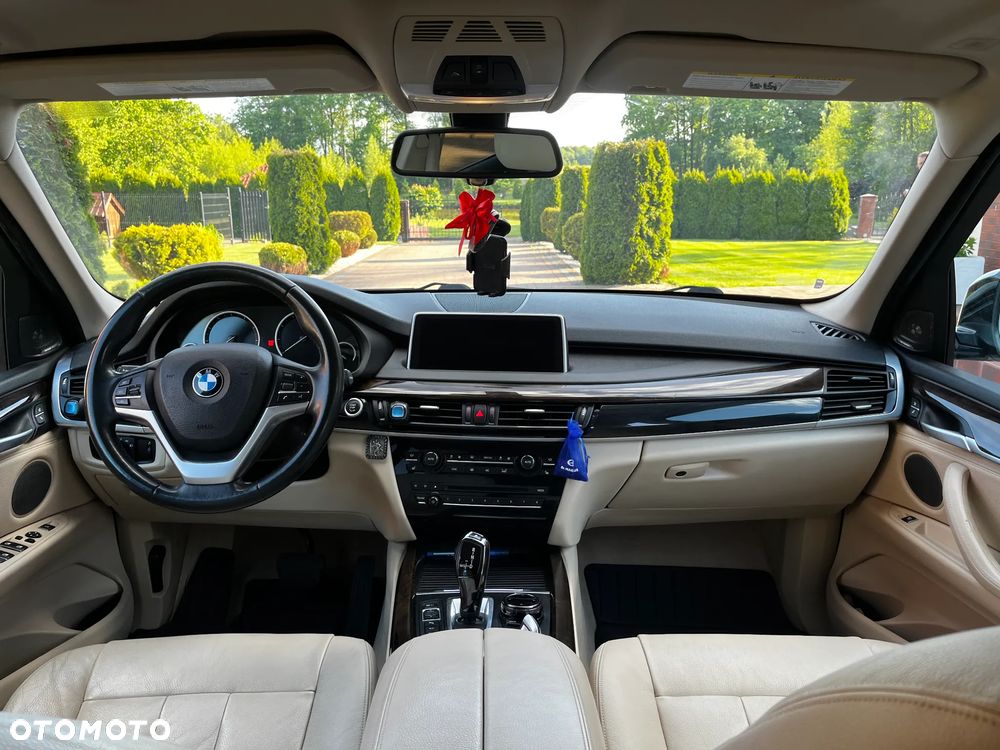 BMW X5 xDrive35i - 10
