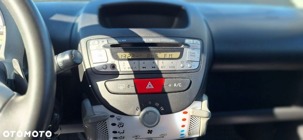 Peugeot 107 - 16