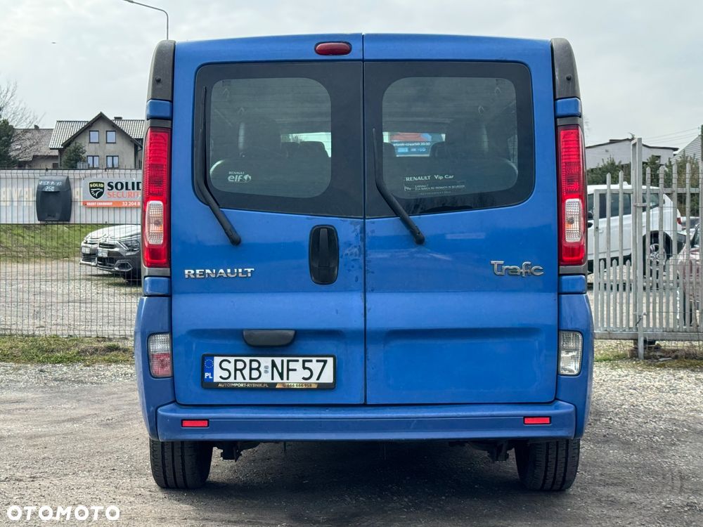 Renault Trafic - 12