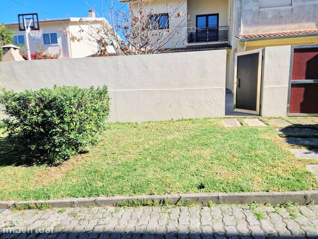 Moradia T3 com Jardim e Garagem em Mindelo - Grande imagem: 5/26