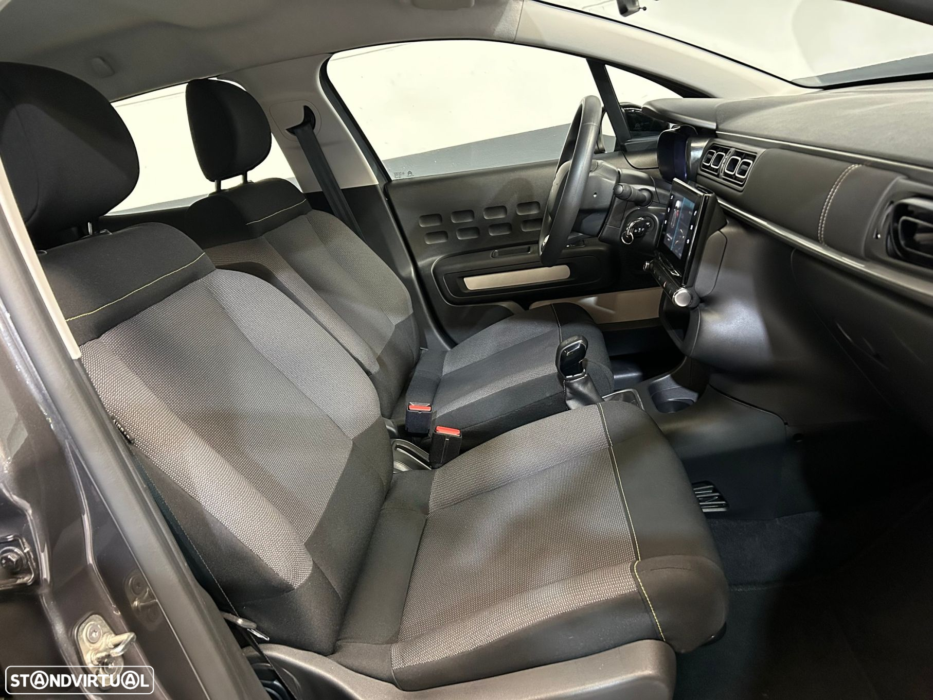 Citroën C3 1.2 PureTech C-Series - 16