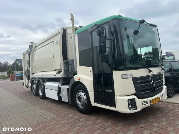 Mercedes-Benz Econic 2630 6x2 Gaz CNG Norba 2-komory