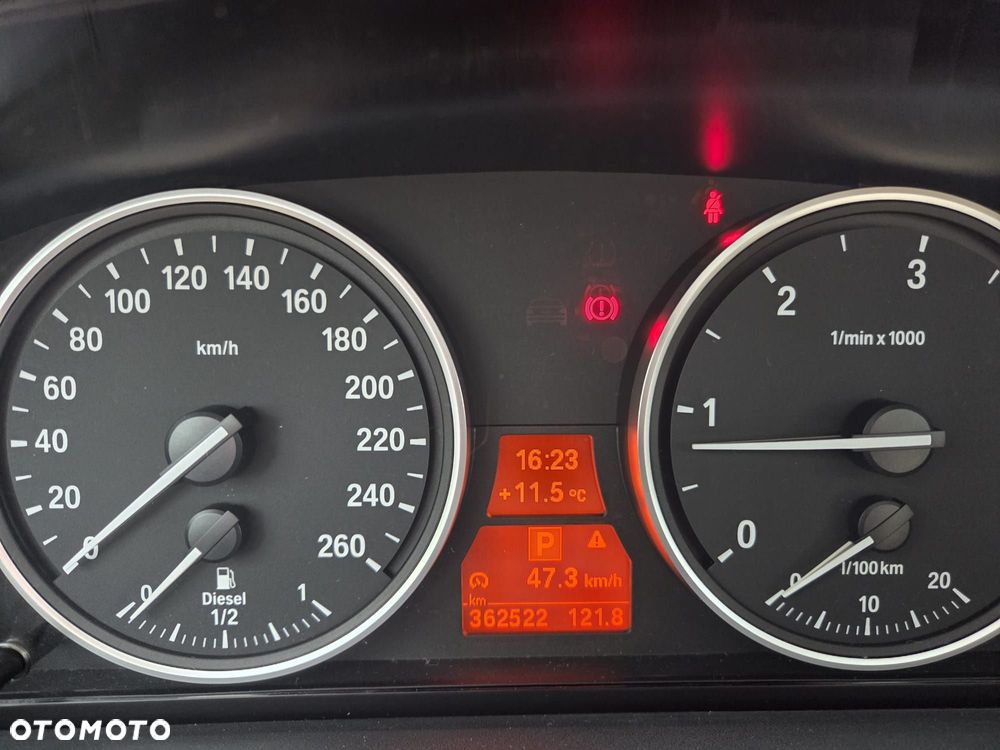 BMW Seria 5 520d - 31