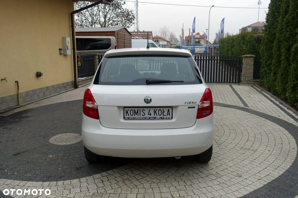 Skoda Fabia - 4
