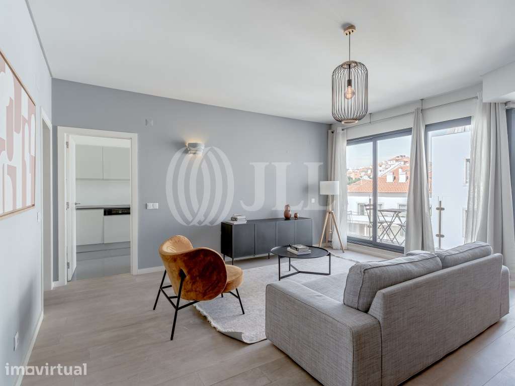Apartamento T2 com varanda e estacionamento, em Lisboa - Grande imagem: 3/30