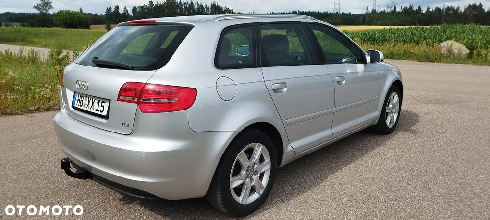 Audi A3 ver-1-6-attraction - 13