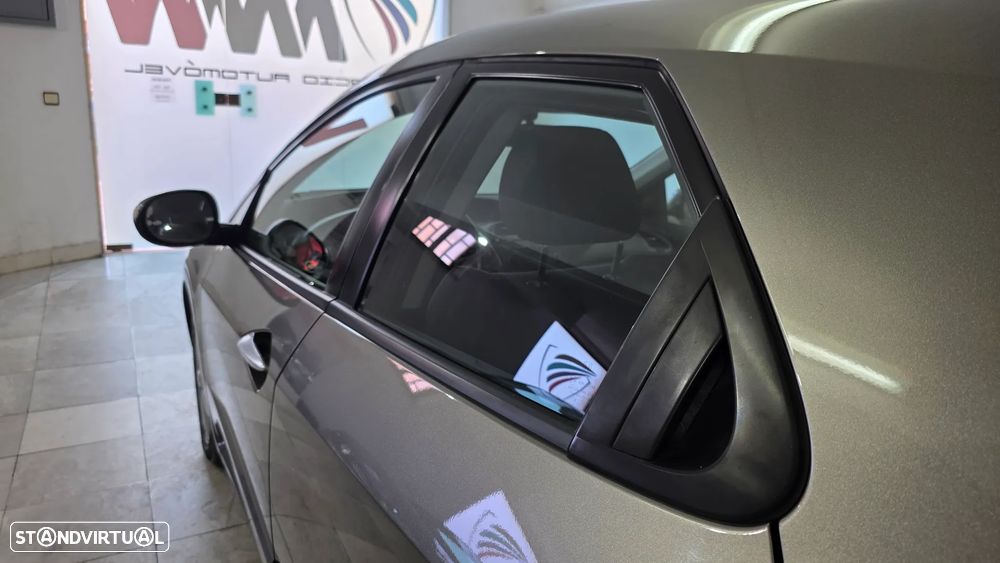 Honda Civic 1.4 i-VTEC Sport Edition - 12
