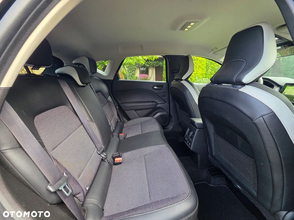 Renault Captur E-TECH 160 TECHNO - 16