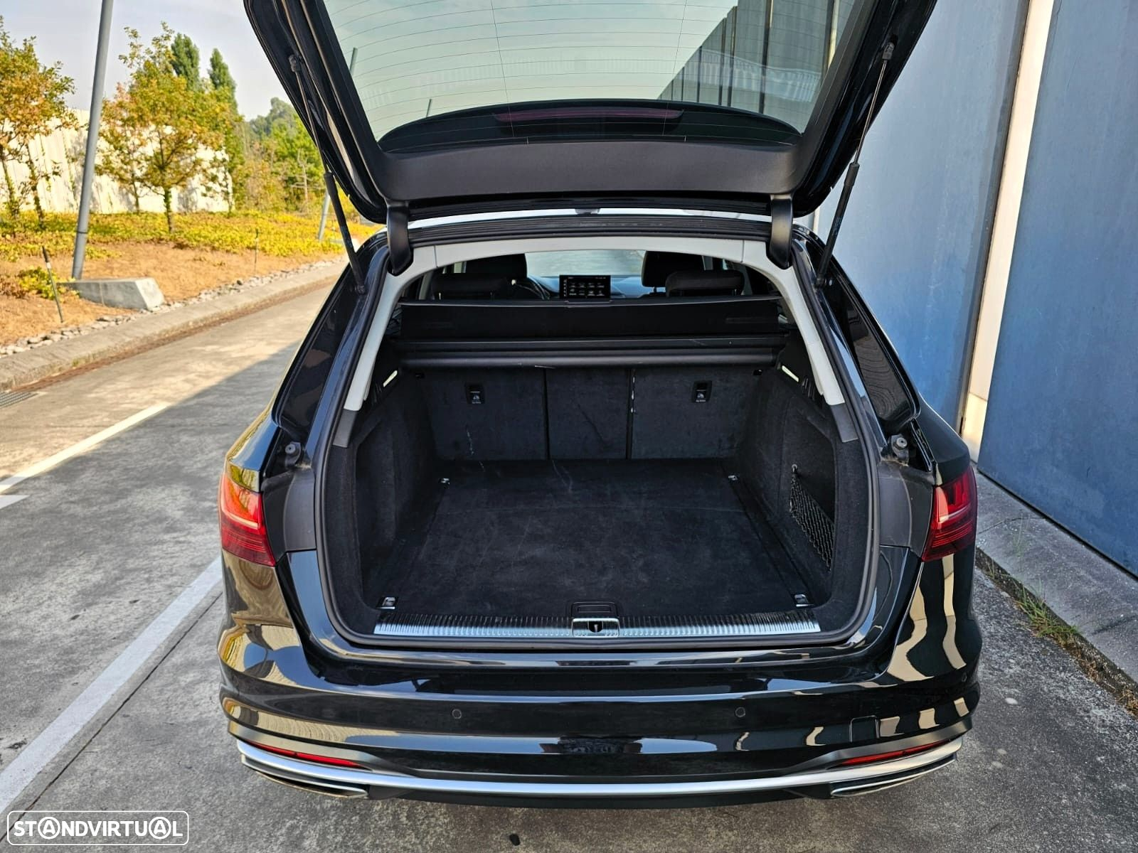 Audi A4 Avant 30 TDI S tronic - 11