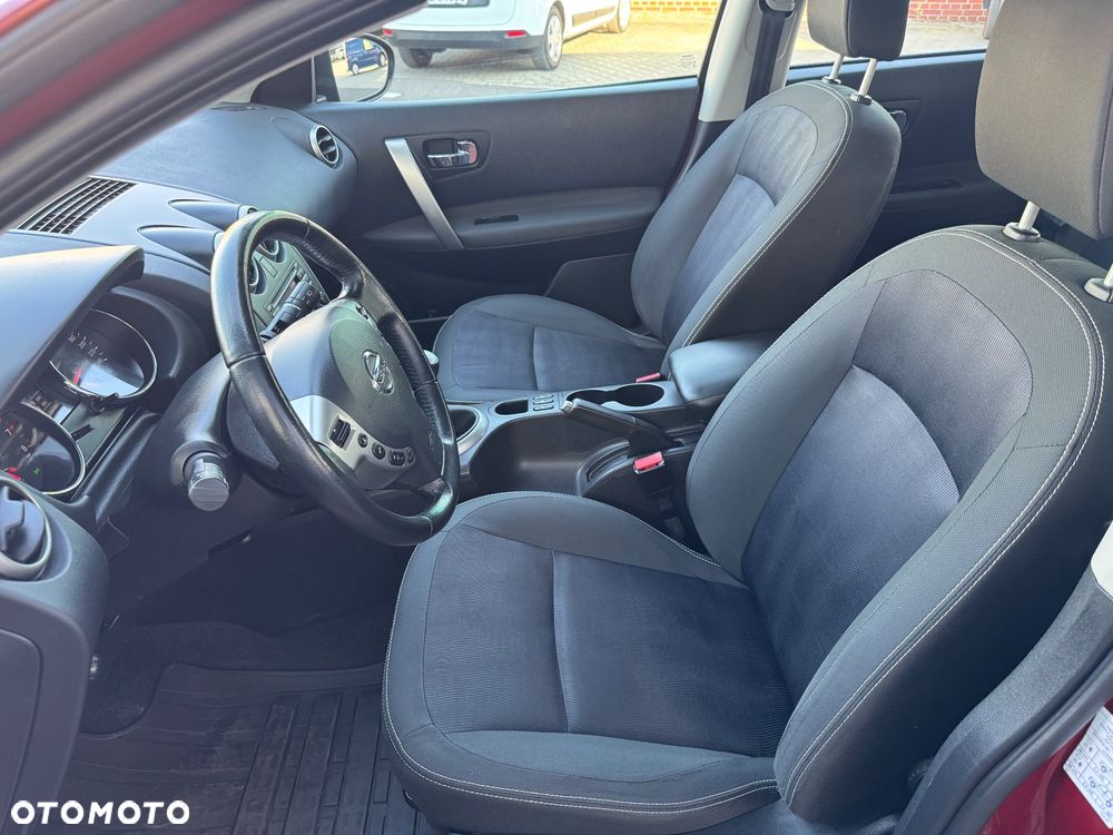 Nissan Qashqai 2.0 visia - 17