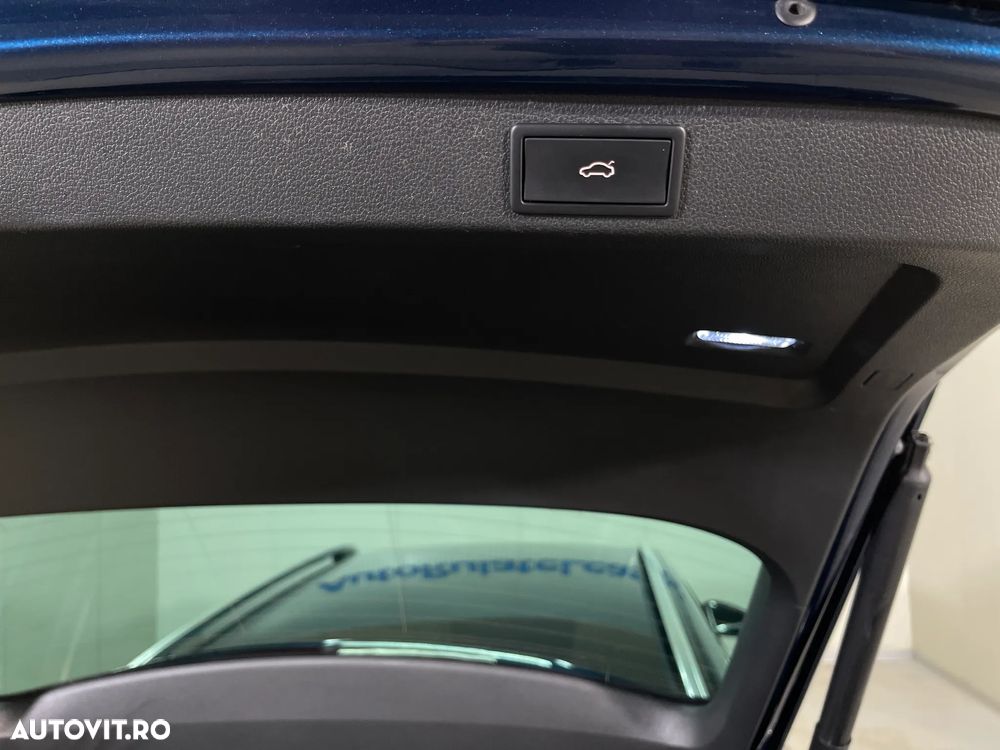 Skoda Superb 2.0 TDI DSG Style - 30