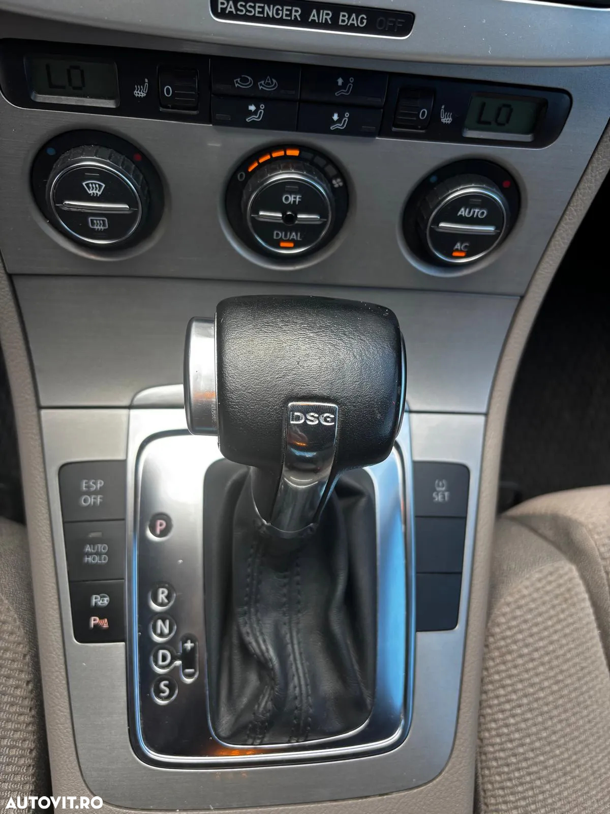 Volkswagen Passat - 12