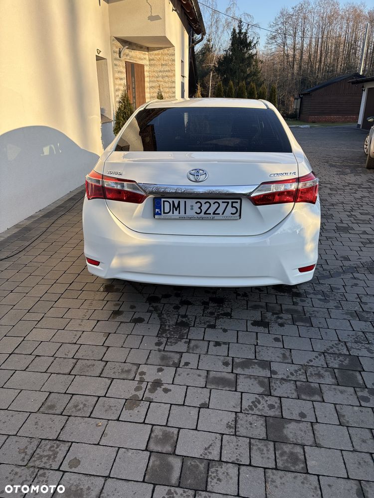 Toyota Corolla - 2