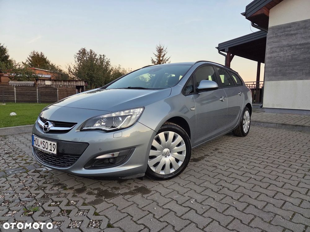 Opel Astra 1.4 Turbo Design Edition - 2