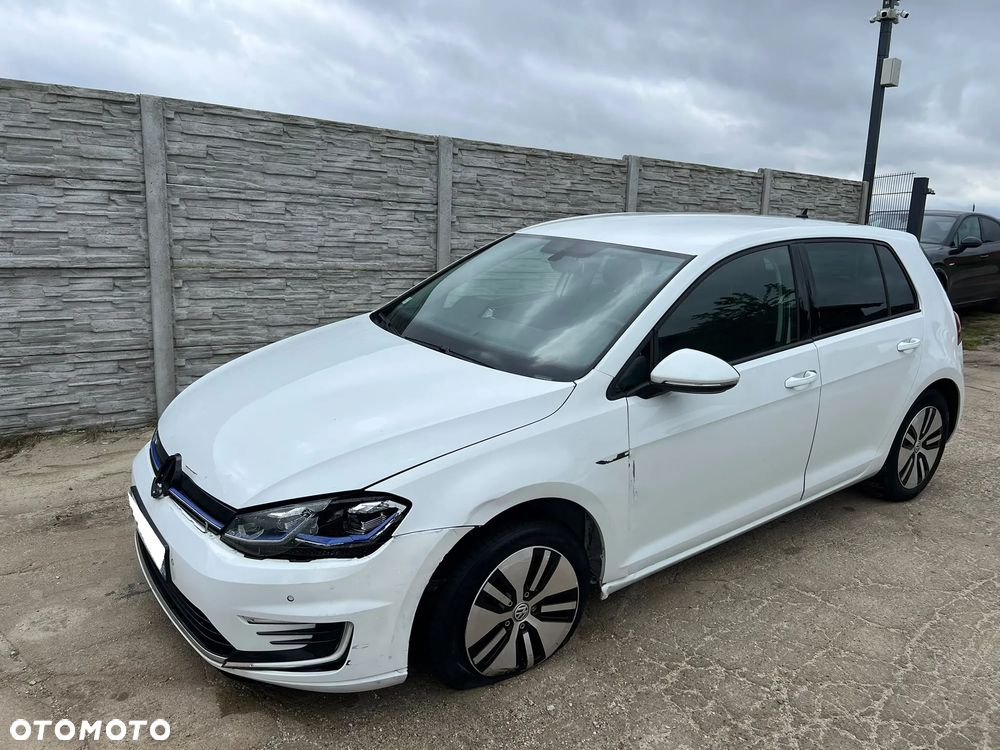 Volkswagen Golf e-Golf - 39