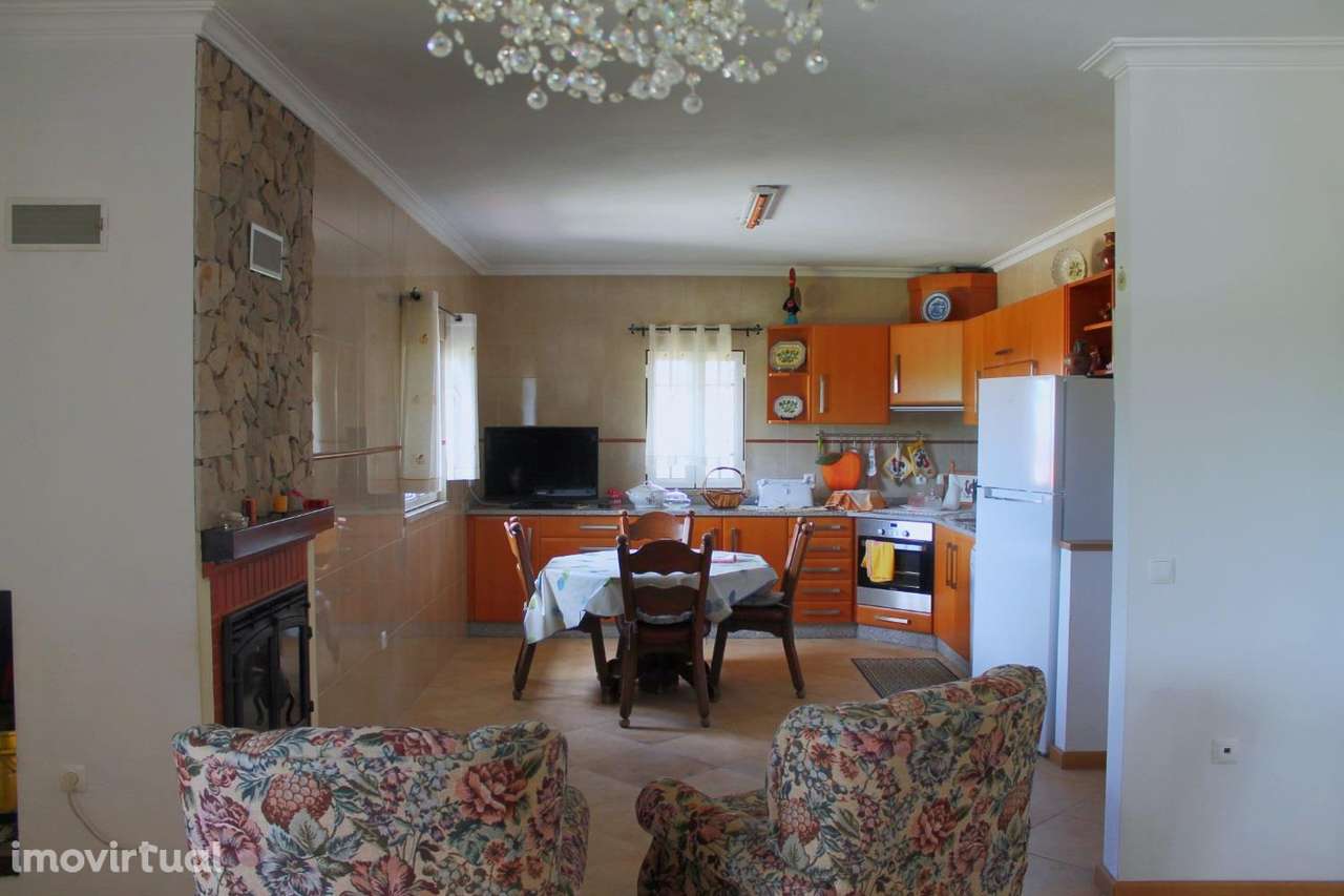 Moradia V4 - Grande imagem: 5/28