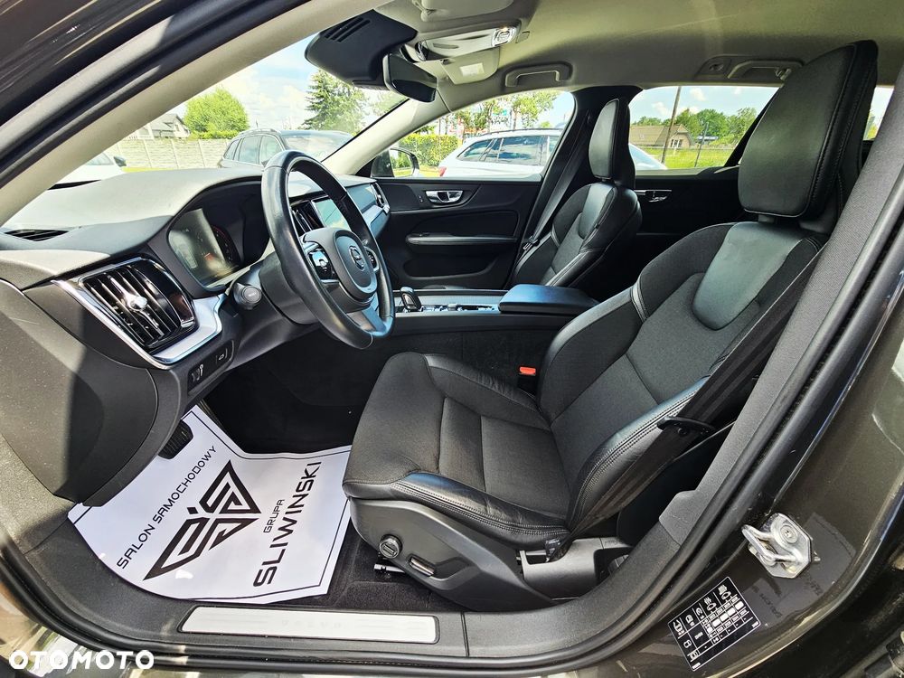 Volvo V60 Cross Country B4 D AWD Geartronic - 18