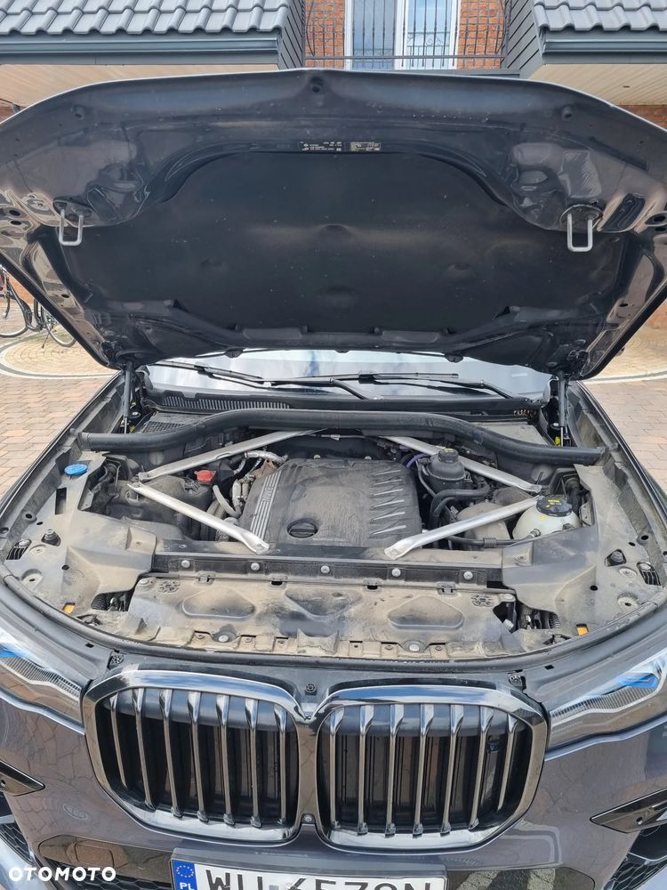 BMW X7 - 27