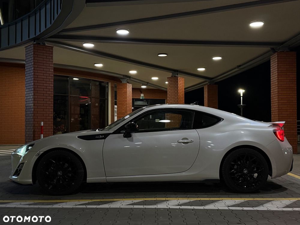 Toyota GT86 2.0 Prestige - 3