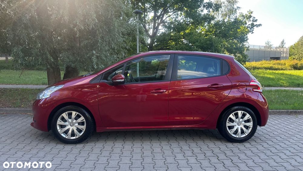 Peugeot 208 - 2