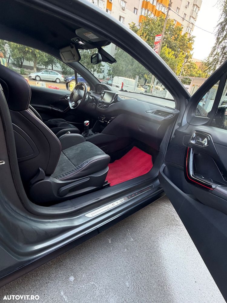 Peugeot 208 GTI 1.6 L THP - 5