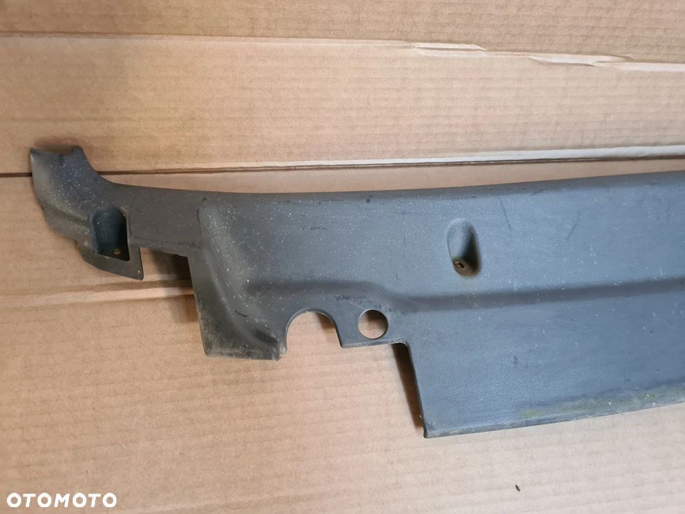 IVECO DAILY 3 99-06 listwa osłona podszybia szyby czołowej mechanizmu wycieraczek - 3