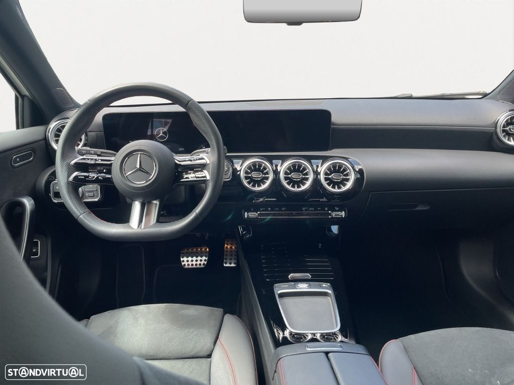 Mercedes-Benz A 250 e - 12