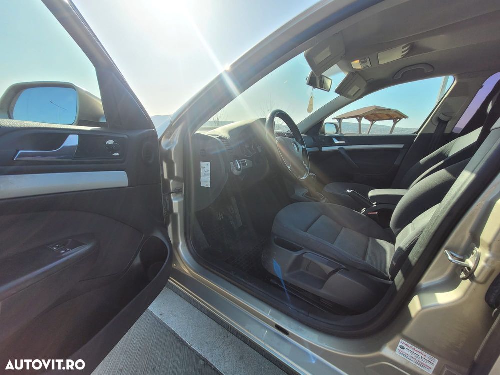 Skoda Octavia 1.6 - 15