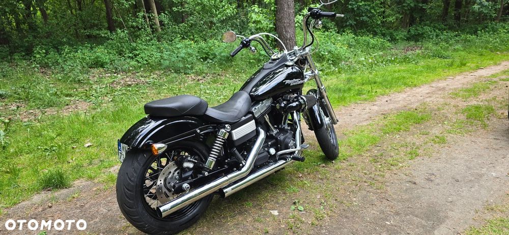 Harley-Davidson Dyna Street Bob - 5