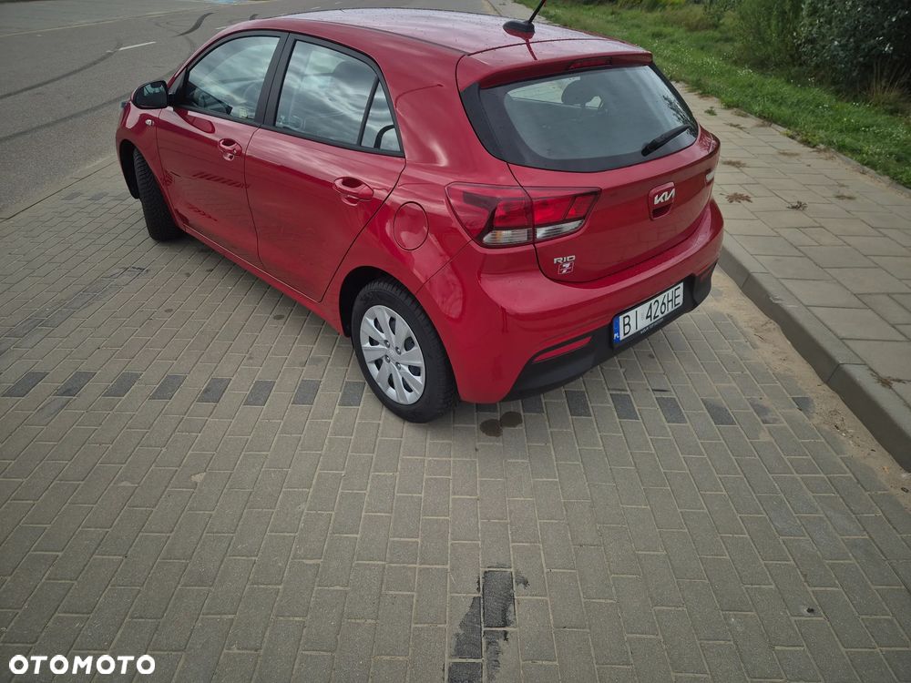 Kia Rio 1.2 L - 4