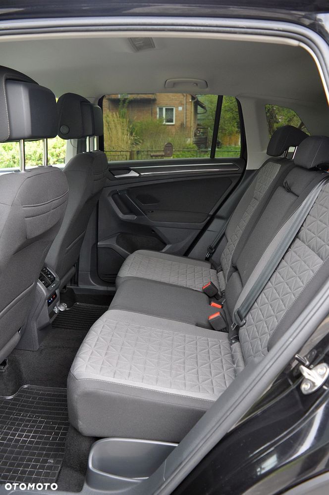 Volkswagen Tiguan 2.0 TDI SCR DSG IQ.DRIVE - 19