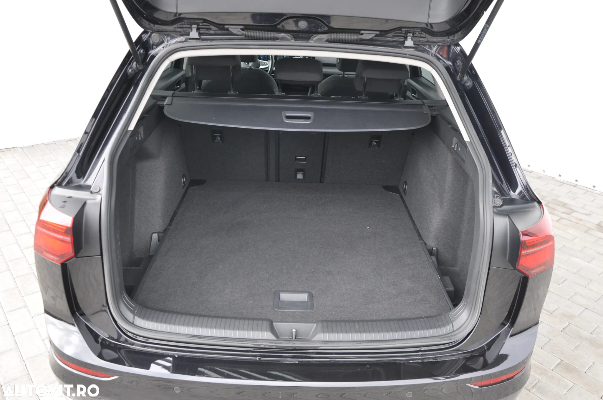 Volkswagen Golf Variant 2.0 TDI 115CP DSG Style - 29