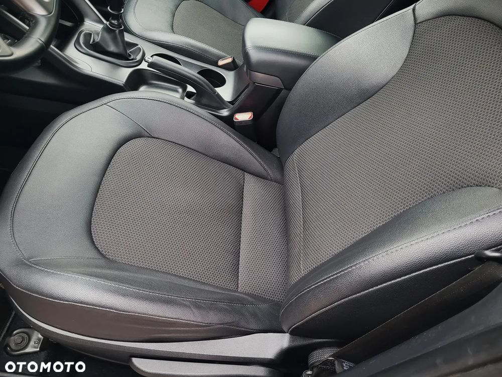 Hyundai ix35 1.6 2WD blue Comfort - 14