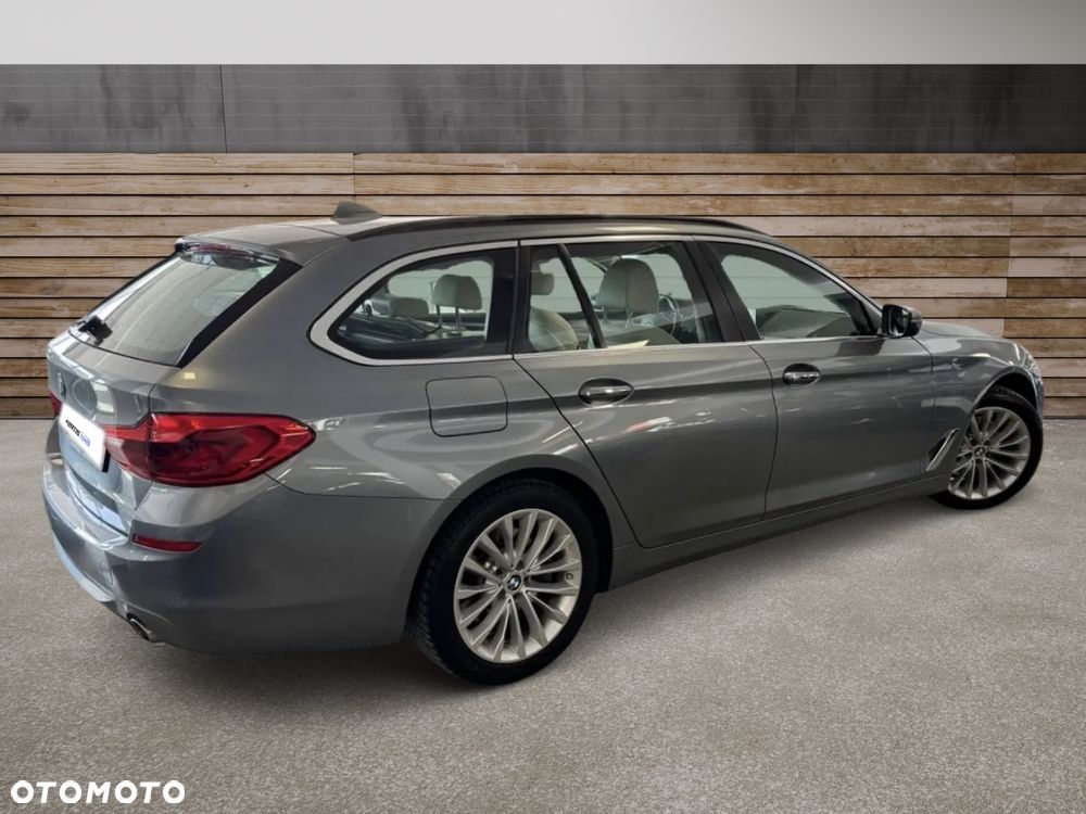 BMW Seria 5 520d Luxury Line - 6
